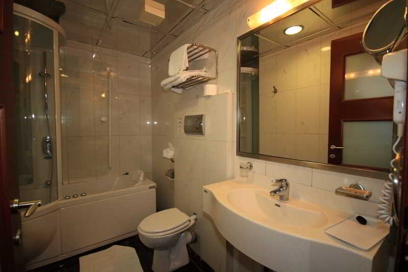 Hotel Acropol 帕尔加 外观 照片
